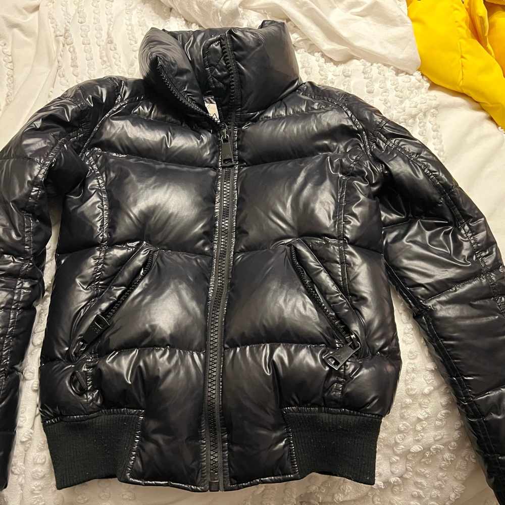 Size small Sam. Freestyle bomber jacket black. Like new! Zero defects.